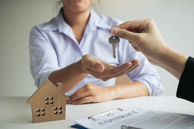 Can I Include Spouse On A Mortgage New Jersey?