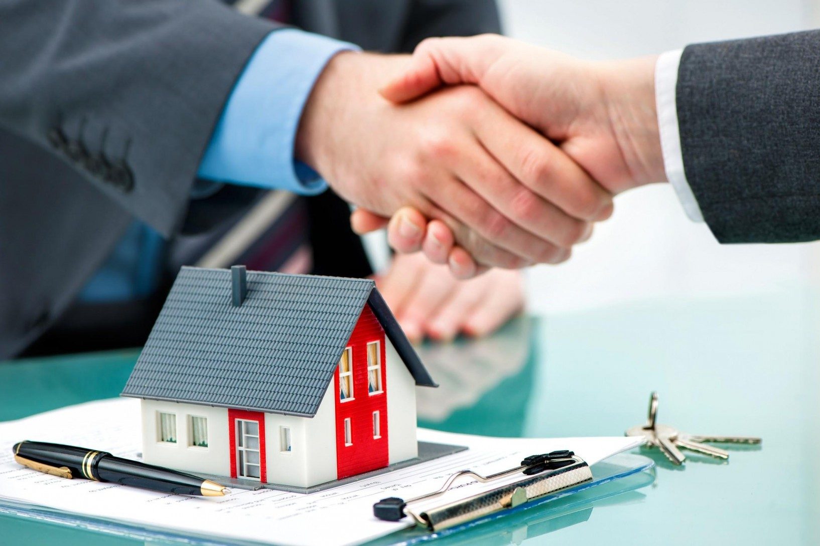 How Can a Mortgage Broker Help You Get a Mortgage After Bankruptcy