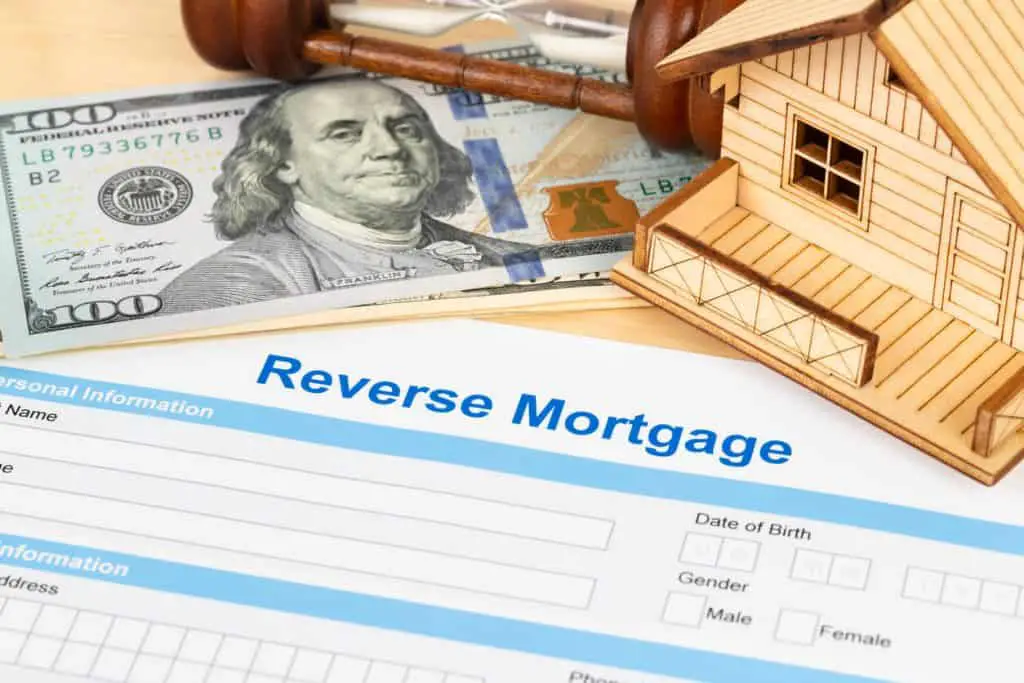 How Does Interest Rate on Reverse Mortgage Works?