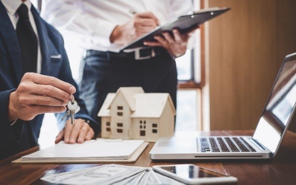How To Become A Mortgage Loan Officer Guide For 2021