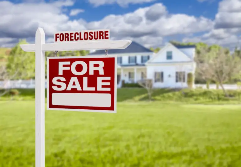 How to Stop a Reverse Mortgage Foreclosure